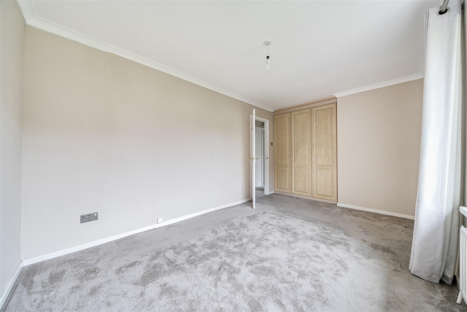 Clare Court, Loughor, Swansea, SA4 6UH